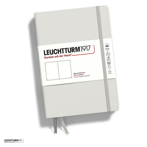 Birotica papetarie - Caiet Leuchtturm1917 Notebook Classic A5, coperta rigida, velin, 251 pagini numerotate, hartie 80 g/mp, 145 x 210 mm, cuprins, 2 semne de carte, elastic, buzunar, gri deschis