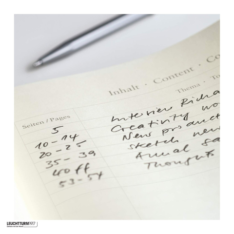 Caiet Leuchtturm1917 Notebook Classic B5, coperta flexibila, velin, 123 pagini numerotate, hartie 80 g/mp, 178 x 254 mm, cuprins, 2 semne de carte, elastic, buzunar, portocaliu [4]
