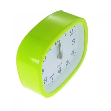 Ceas de masa cu alarma, afisaj analog, alimentare 1 x AA, cadran verde, 124 x 105 x 40 mm, fond alb [4]