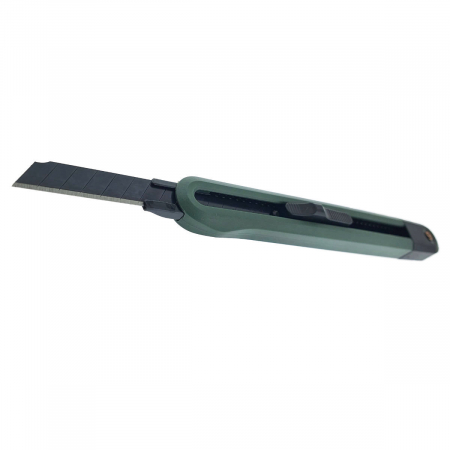 Cutter utilitar cu sina metalica, model Home Series 00740m, lama inox innegrit cu 13 sectiuni, lungime lama 80mm, latime lama 9mm, verde inchis [1]