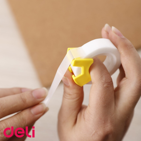 Dispenser cu banda adeziva Deli, set 2 role 12mm x 18.3m, utilizare usoara la birou sau acasa [4]