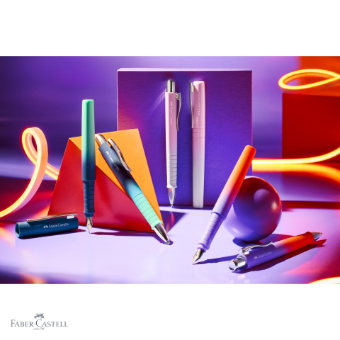 Display set 8 stilouri + 20 pixuri Faber-Castell Flow, forma ergonomica triunghiulara, pentru scoala si birou [3]