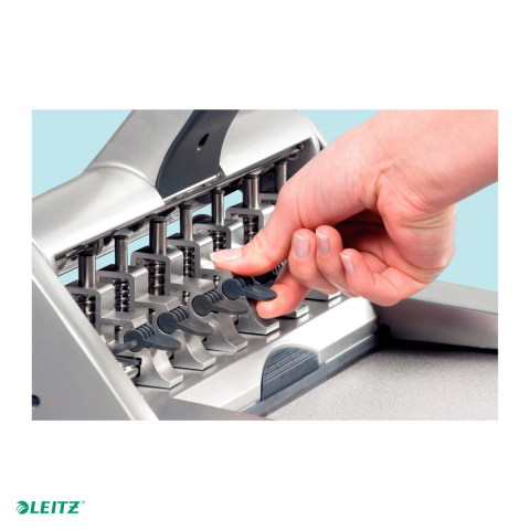 Perforator metalic Leitz 5114, cu 4 perforatii, distante reglabile, perforare 30 coli, pentru documente perforate, alb [5]