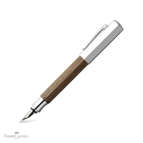 Stilouri premium - Stilou Faber-Castell Ondoro din lemn de stejar, penita otel inoxidabil, corp hexagonal, pentru scriere premium