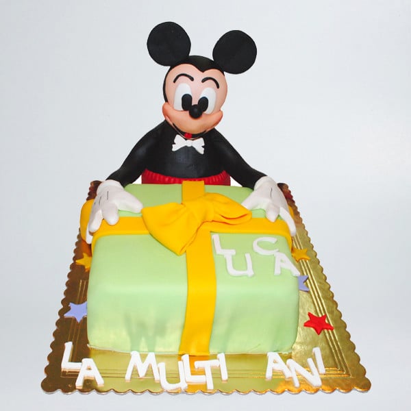 Tort cadou pe verde cu Mickey [1]