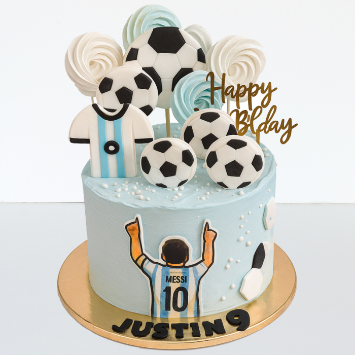 Tort in frosting cu Messi si tricou [1]
