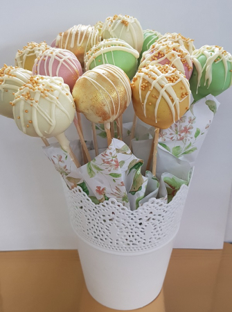 Briose,cup cakes - Cake pops diverse