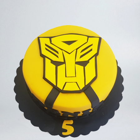 Torturi in pasta de zahar pentru baietei - Tort 2d capul transformers