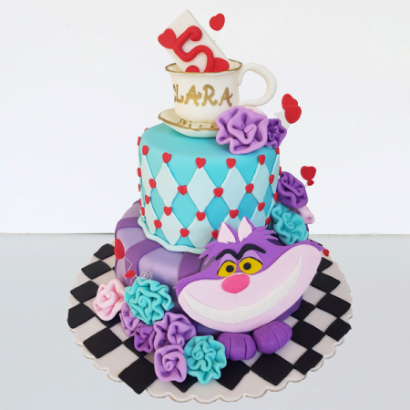 Torturi in pasta de zahar pentru fetite - Tort Alice in Wonderland cu cifra 5