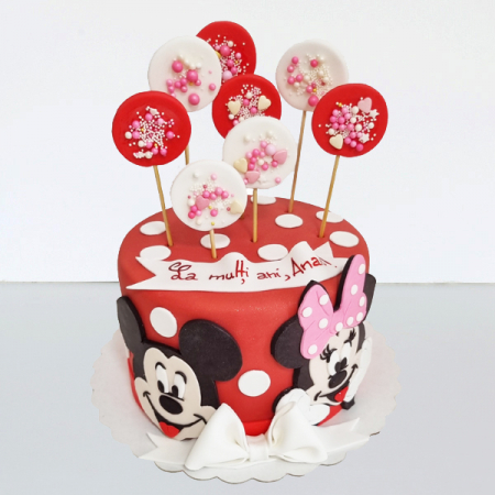 Torturi in pasta de zahar pentru fetite - Tort capul Minnie si Mickey cu acadele