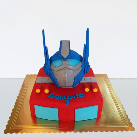Torturi in pasta de zahar pentru baietei - Tort cap transformers