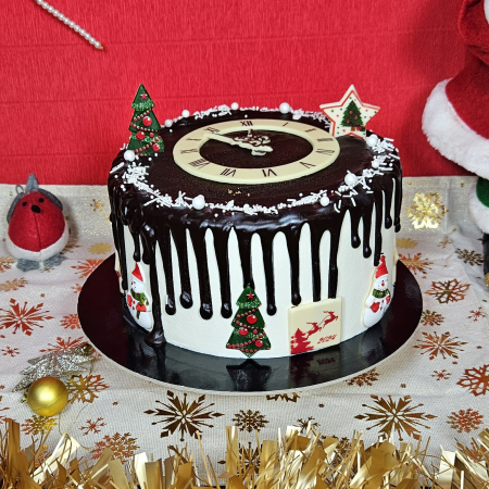 Tort in frosting ceas de Anul Nou [1]
