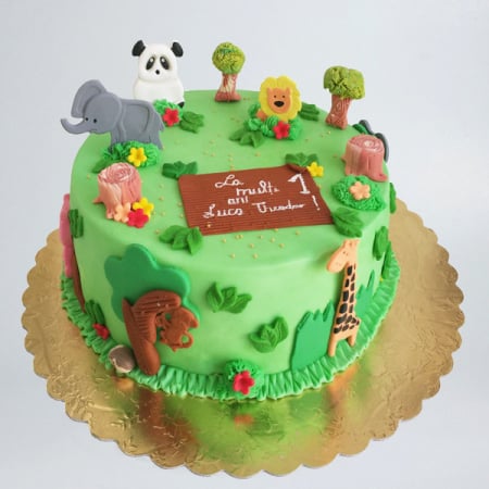 Torturi in pasta de zahar pentru fetite - Tort cu animalute in format 2D