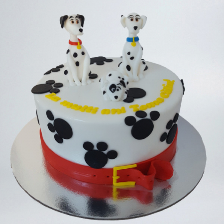 Torturi in pasta de zahar pentru fetite - Tort cu dalmatieni simpatici