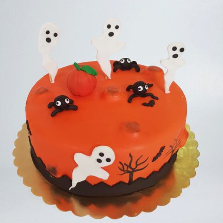 Torturi in pasta de zahar pentru baietei - Tort cu fantome