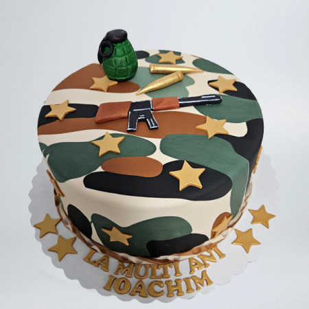 Torturi in pasta de zahar pentru baietei - Tort cu mitraliera