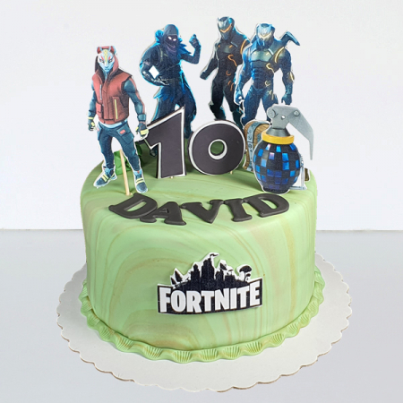 Torturi in pasta de zahar pentru baietei - Tort Fortnite David