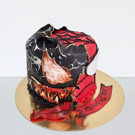 Torturi in pasta de zahar pentru baietei - Tort Venom si Spiderman