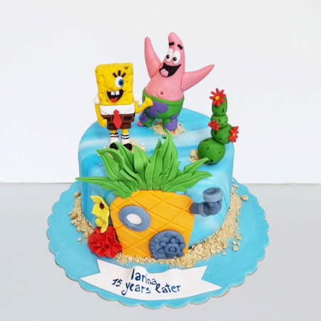 Torturi in pasta de zahar pentru fetite - Tort cu Sponge bob la mare