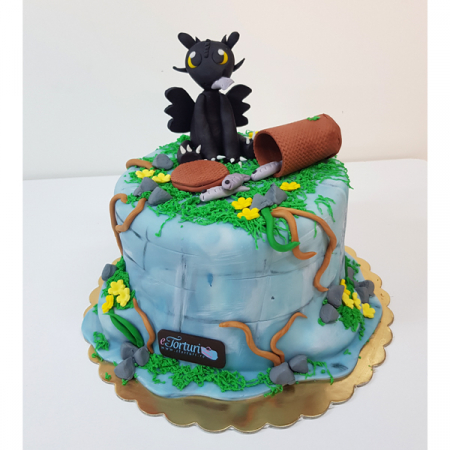 Torturi in pasta de zahar pentru fetite - Tort cum sa-ti dresezi Dragonul cu figurina