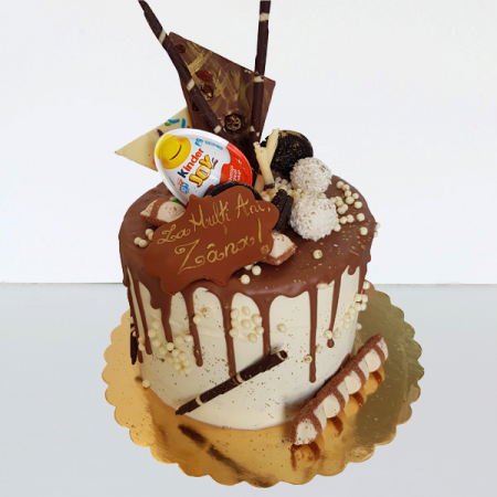 Torturi in pasta de zahar pentru fetite - Tort Drip cake cu ou kinder