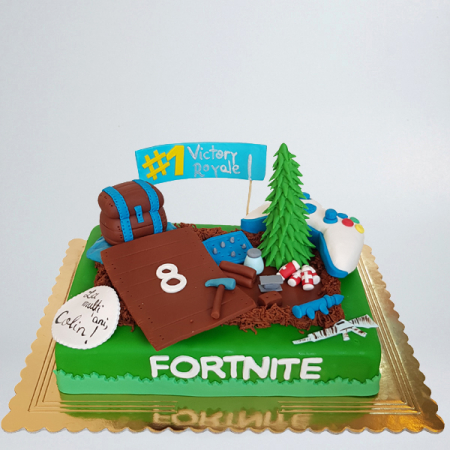 Torturi in pasta de zahar pentru baietei - Tort Fortnite - Colin