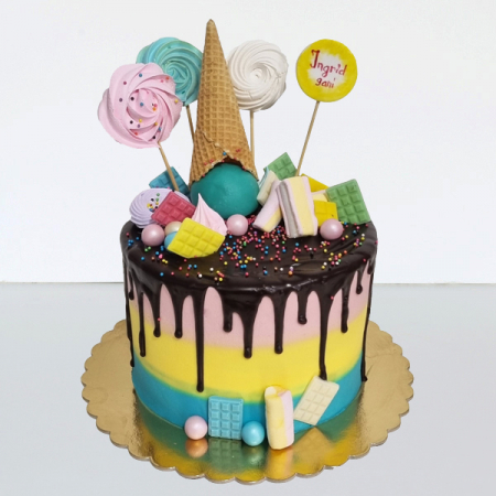 Torturi in frosting- crema - Tort frosting si cornet inghetata