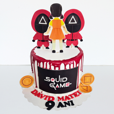 Torturi in pasta de zahar pentru fetite - Tort Squid Game