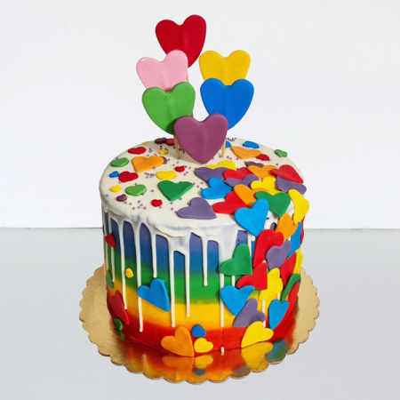 Torturi in frosting- crema - Tort Happy rainbow cu inimioare