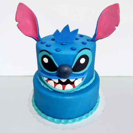 Torturi in pasta de zahar pentru fetite - Tort in forma de Stitch