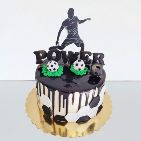 Torturi in frosting- crema pentru baieti - Tort in frosting silueta fotbalist