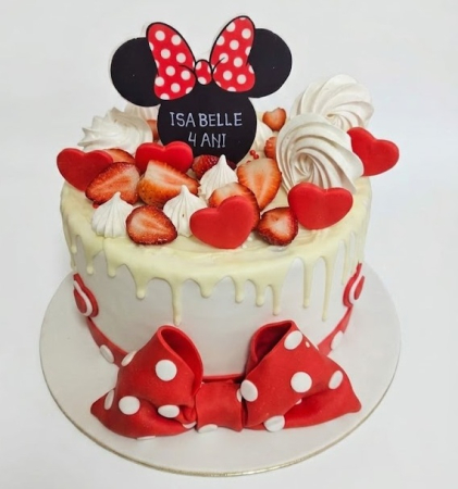 Torturi in pasta de zahar pentru fetite - Tort Capul Minnie Izabelle