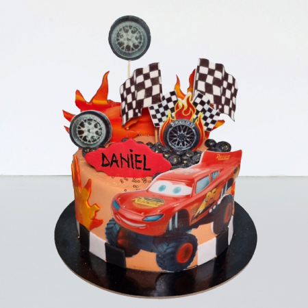 Torturi in frosting- crema pentru baieti - Tort in frosting cu Monster truck