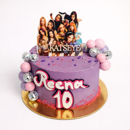 Torturi in frosting- crema pentru fetite - Tort in frosting cu Katseye