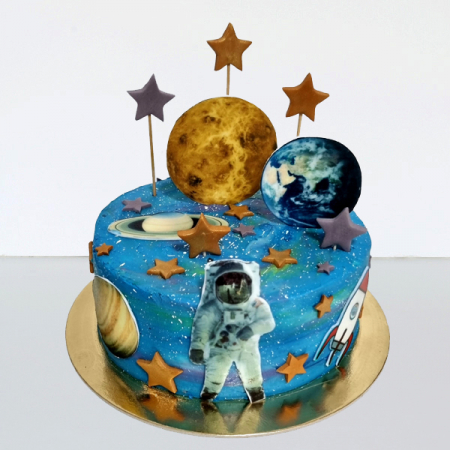 Torturi in frosting- crema pentru baieti - Tort planete in frosting