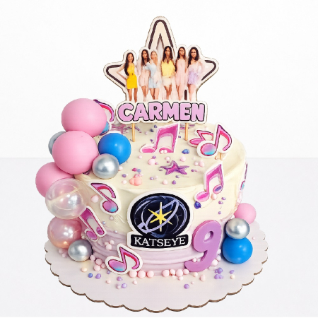 Torturi in frosting- crema pentru fetite - Tort in frosting Katseye Carmen