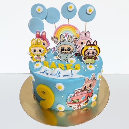 Torturi pentru pasiuni - Tort in frosting labubu cu acadele