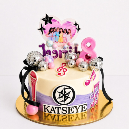 Torturi in frosting- crema pentru fetite - Tort in frosting Katseye Ingrid