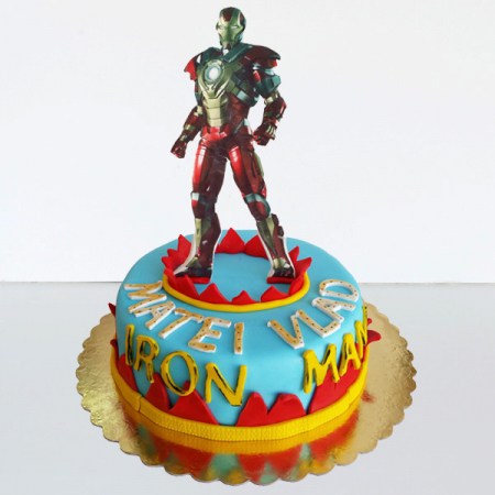 Torturi in pasta de zahar pentru baietei - Tort Iron Man 2D