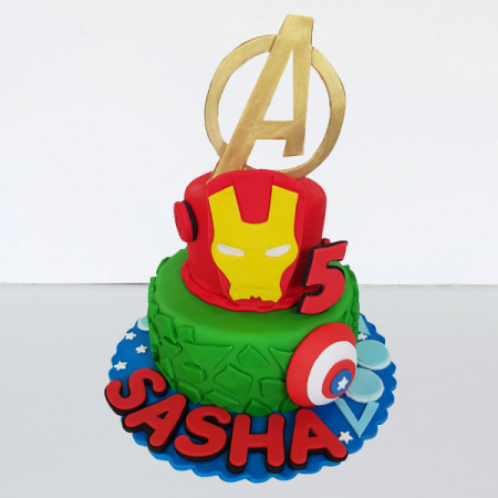 Torturi in pasta de zahar pentru baietei - Tort Iron Man si Hulk