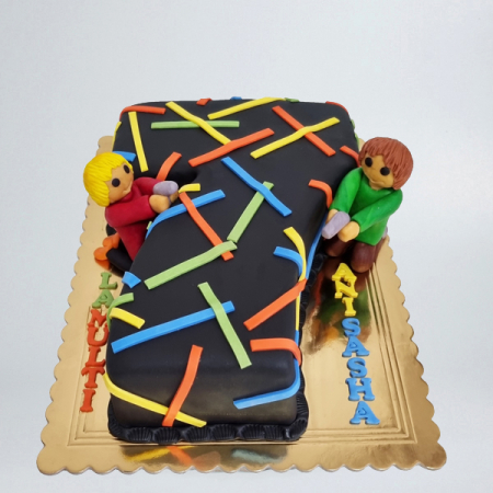 Torturi in pasta de zahar pentru baietei - Tort lasertag