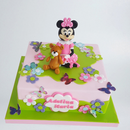 Torturi in pasta de zahar pentru fetite - Tort Minnie Mouse cu ursulet