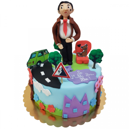 Torturi in pasta de zahar pentru fetite - Tort Mr Bean in parc