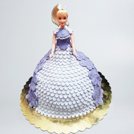 Torturi in pasta de zahar pentru fetite - Tort papusa Barbie lila