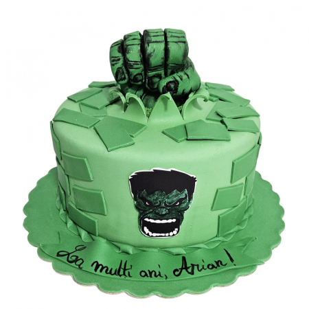 Torturi in pasta de zahar pentru baietei - Tort pumnul lui Hulk