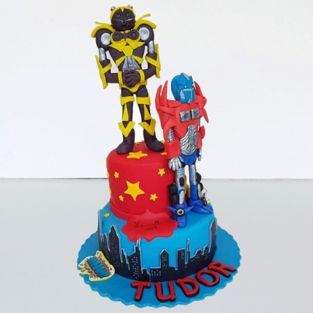 Torturi in pasta de zahar pentru baietei - Tort Transformers si blocuri