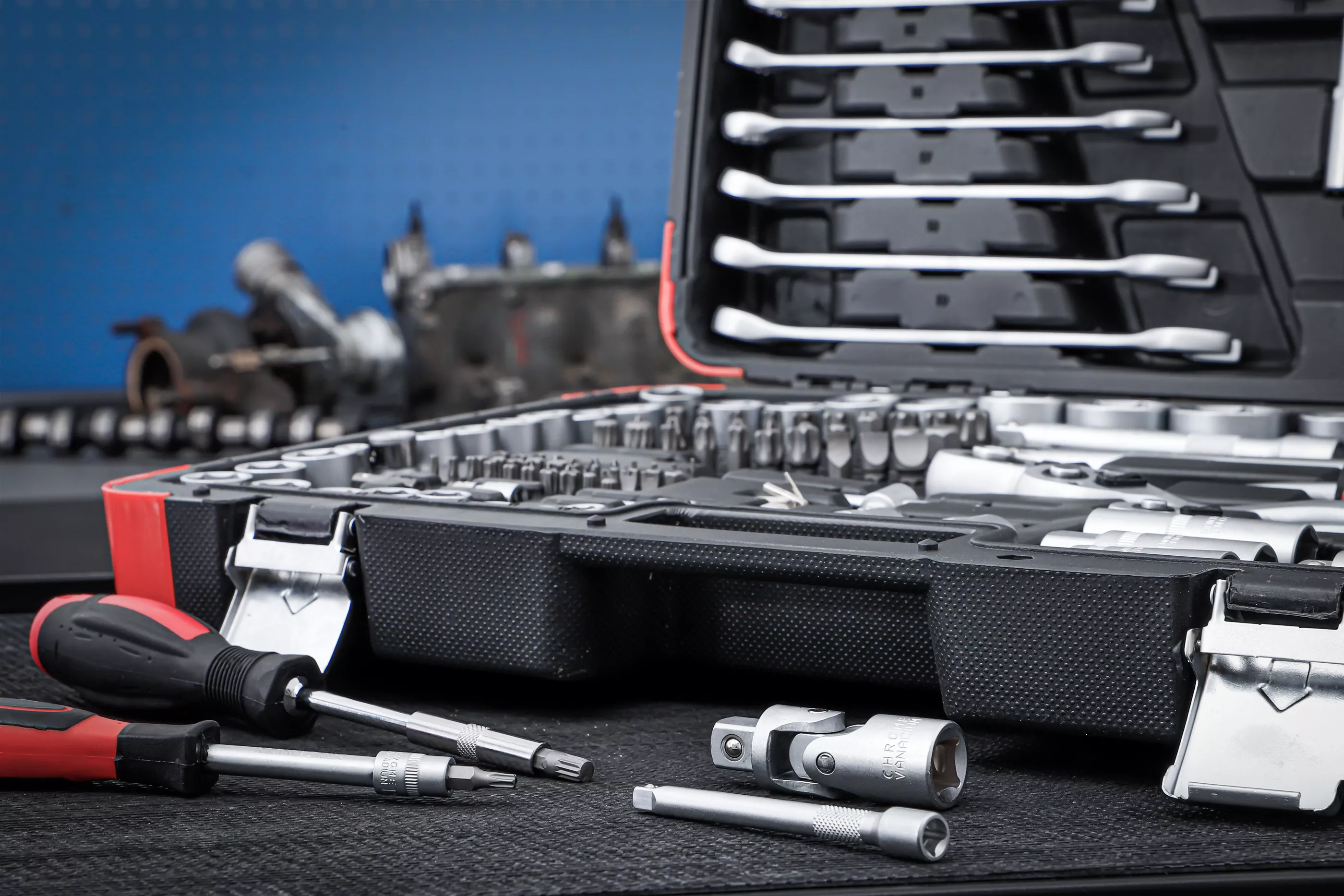 Set chei tubulare | Antrenare 6,3 mm (1/4") / 10 mm (3/8") / 12,5 mm (1/2") | 216 piese [2]