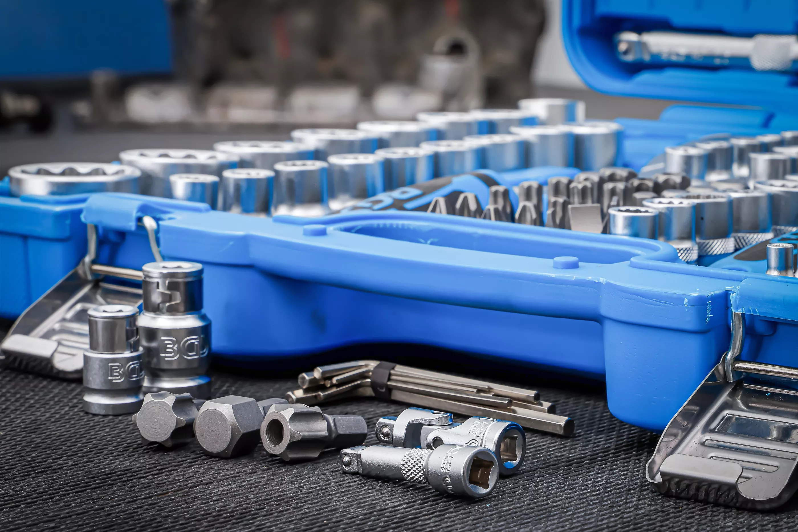 Set chei tubulare 12 colturi | Antrenare 6,3 mm (1/4") / 10 mm (3/8") / 12,5 mm (1/2") | 192 piese [3]