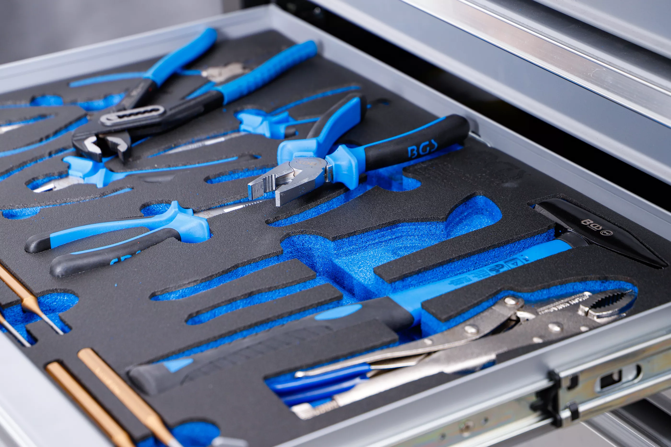 Suport organizator pentru carucior 3/3: Set ciocane, clesti extractoare splinturi | 17 piese [3]