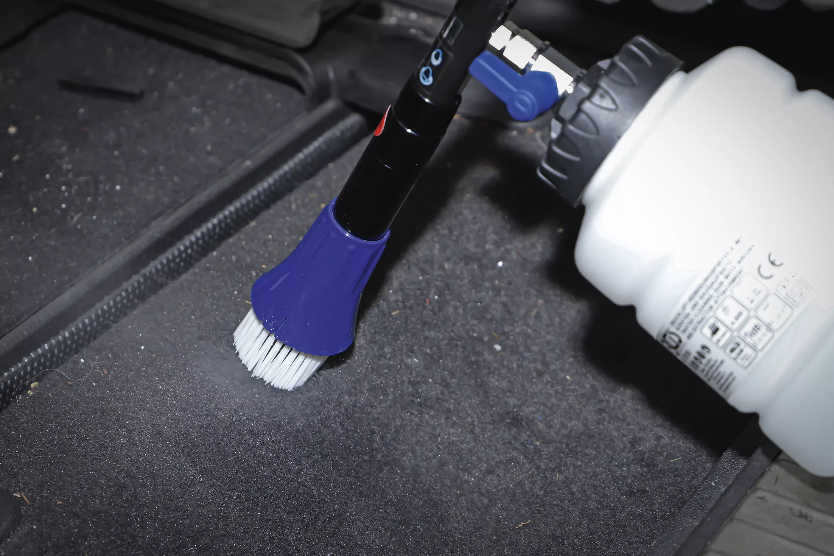 Pistol de curatare pneumatic cu perii si cap aspiratie | 7 piese [7]